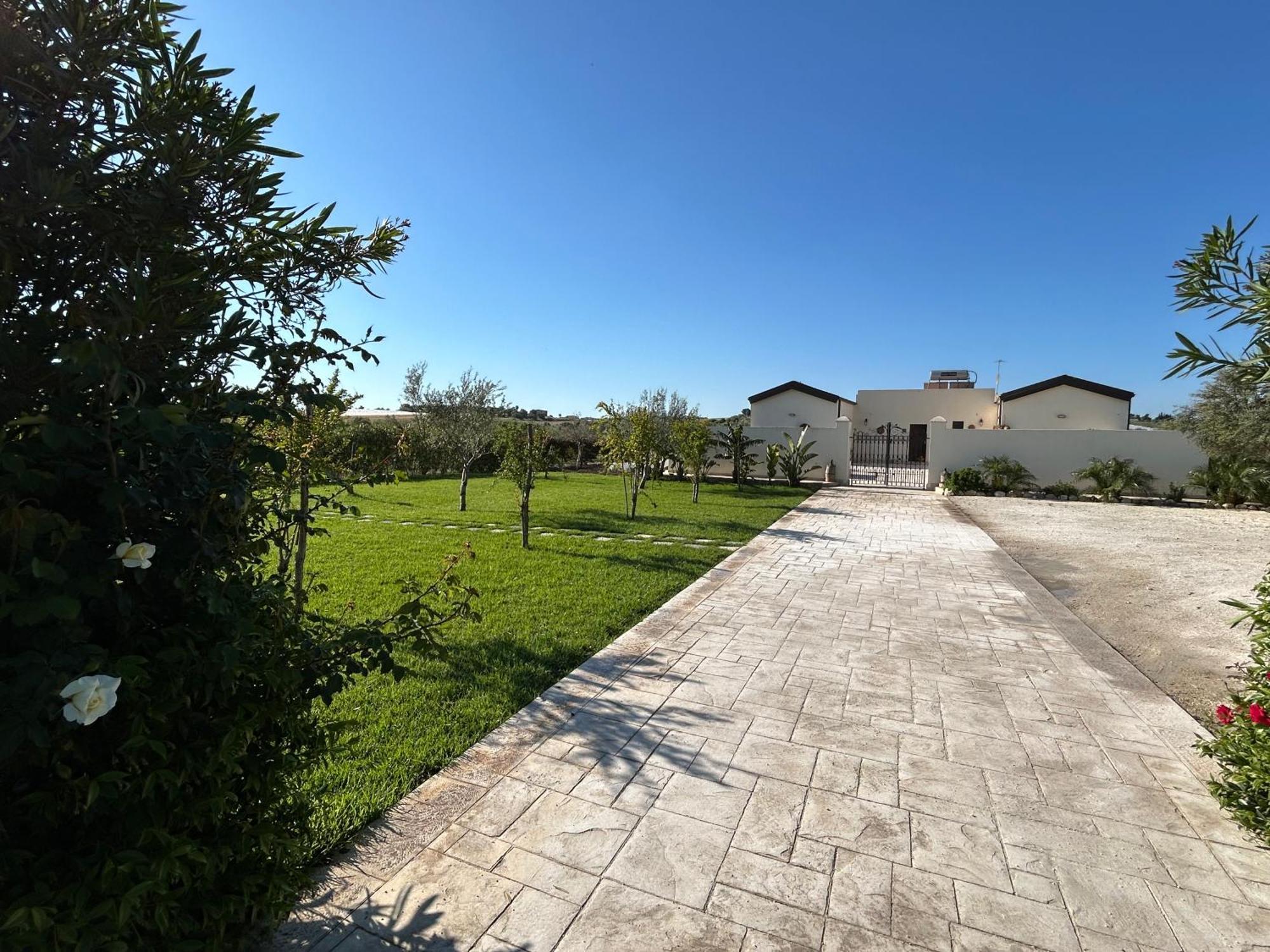 Baglio Il Gelso E L'Ulivo Appartamento Il Carrubo Reitani Εξωτερικό φωτογραφία
